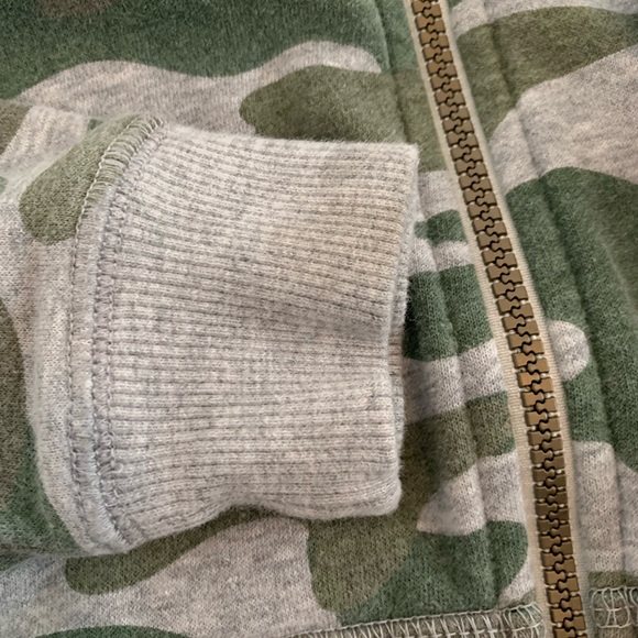 Boys 4T Camo Zip Up Hoodie Sweater Jackets - Picture 6 of 10